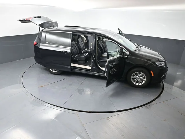SEMINUEVOS CHRYSLER Pacifica a Estados en autogozo