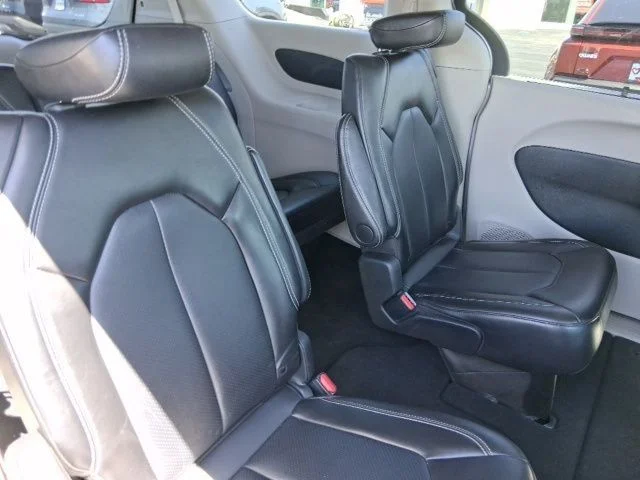 SEMINUEVOS CHRYSLER Pacifica a Estados en autogozo