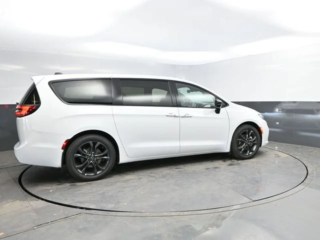 Nuevos CHRYSLER PACIFICA à Estados chez autogozo