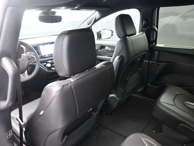 Nuevos CHRYSLER PACIFICA à Estados chez autogozo