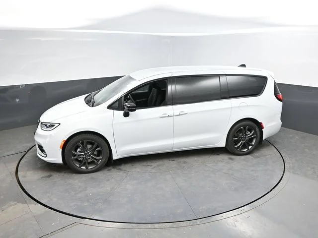 Nuevos CHRYSLER PACIFICA à Estados chez autogozo