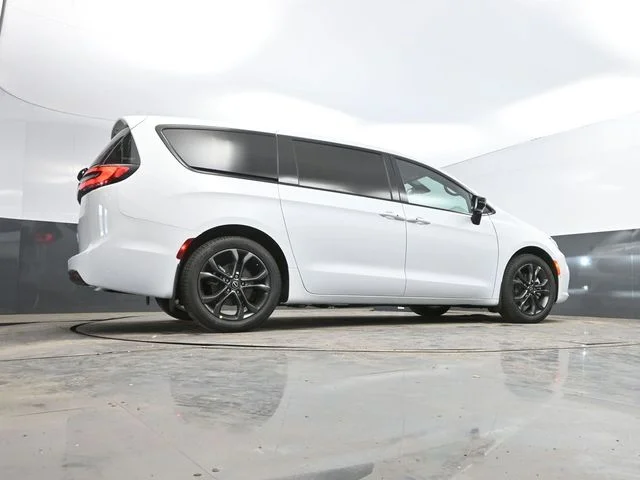 Nuevos CHRYSLER PACIFICA à Estados chez autogozo