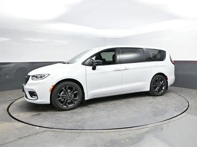 Nuevos CHRYSLER PACIFICA à Estados chez autogozo