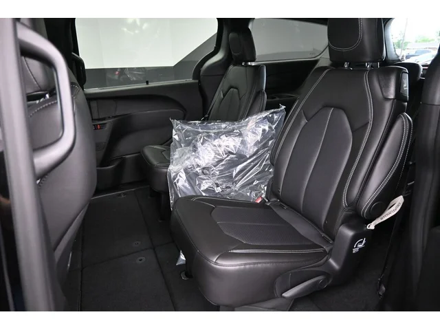 Nuevos CHRYSLER PACIFICA à Estados chez autogozo