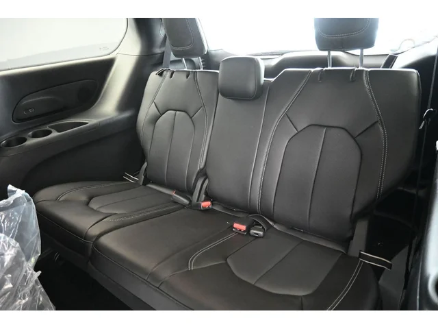 Nuevos CHRYSLER PACIFICA à Estados chez autogozo