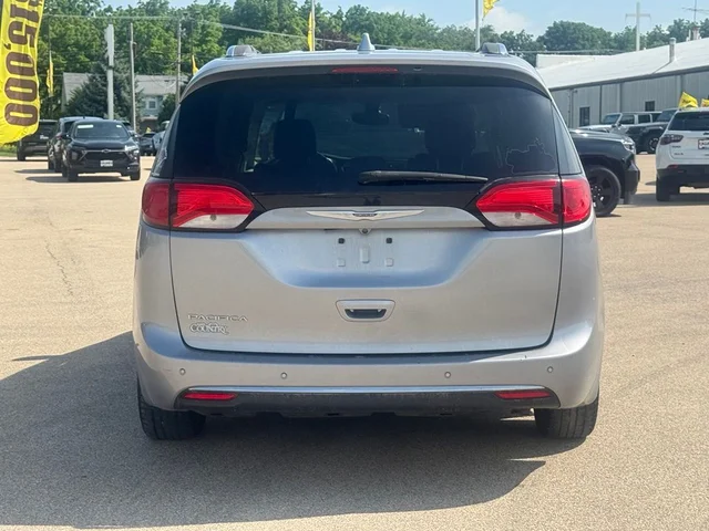 SEMINUEVOS CHRYSLER Pacifica a Estados en autogozo