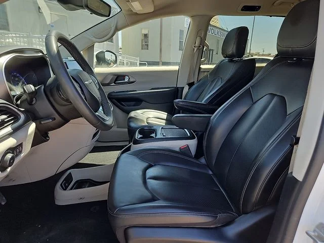SEMINUEVOS CHRYSLER Pacifica a Estados en autogozo