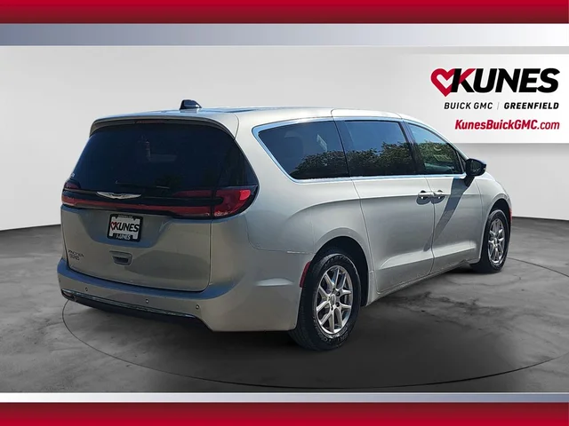 SEMINUEVOS CHRYSLER Pacifica a Estados en autogozo