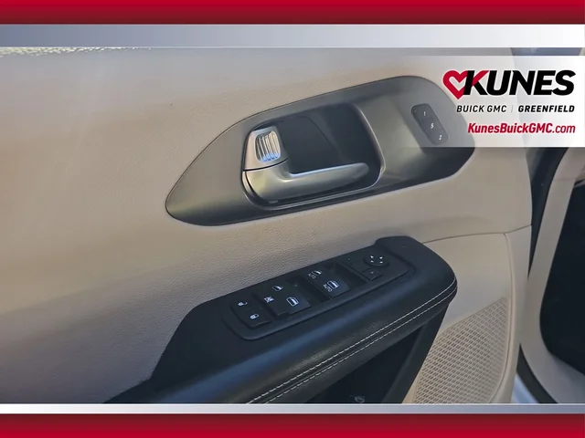 SEMINUEVOS CHRYSLER Pacifica a Estados en autogozo