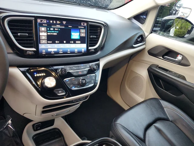 SEMINUEVOS CHRYSLER Pacifica a Estados en autogozo