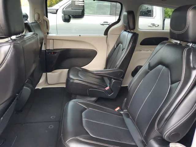 SEMINUEVOS CHRYSLER Pacifica a Estados en autogozo