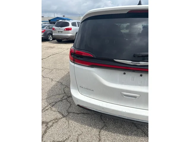 SEMINUEVOS CHRYSLER Pacifica a Estados en autogozo