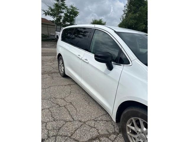 SEMINUEVOS CHRYSLER Pacifica a Estados en autogozo