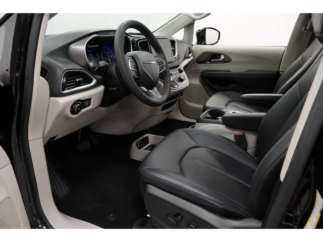 SEMINUEVOS CHRYSLER Pacifica a Estados en autogozo