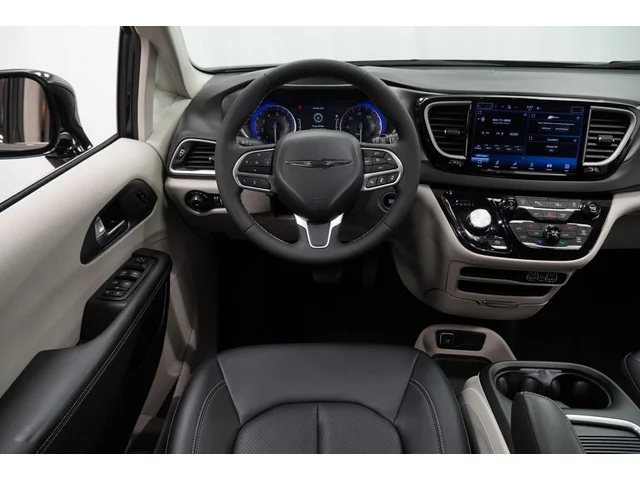 SEMINUEVOS CHRYSLER Pacifica a Estados en autogozo