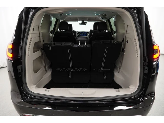 SEMINUEVOS CHRYSLER Pacifica a Estados en autogozo