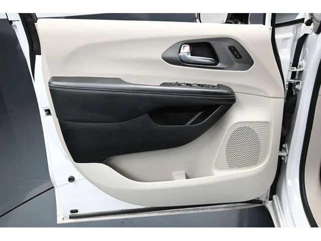 SEMINUEVOS CHRYSLER Pacifica a Estados en autogozo