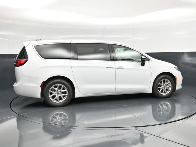 SEMINUEVOS CHRYSLER Pacifica a Estados en autogozo