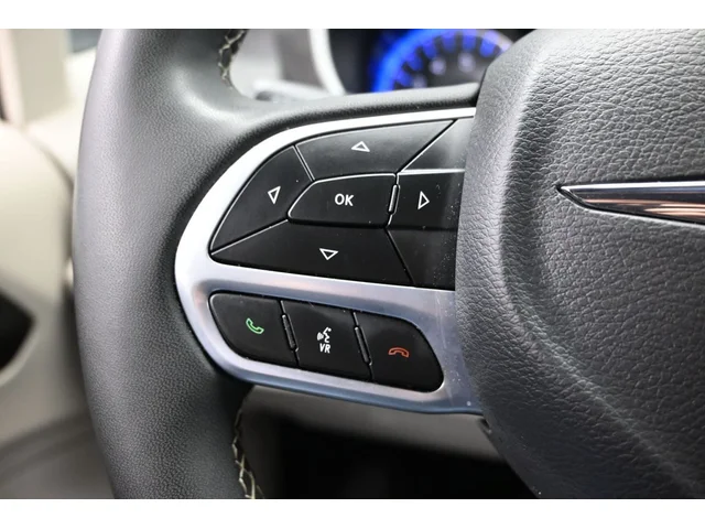 SEMINUEVOS CHRYSLER Pacifica a Estados en autogozo
