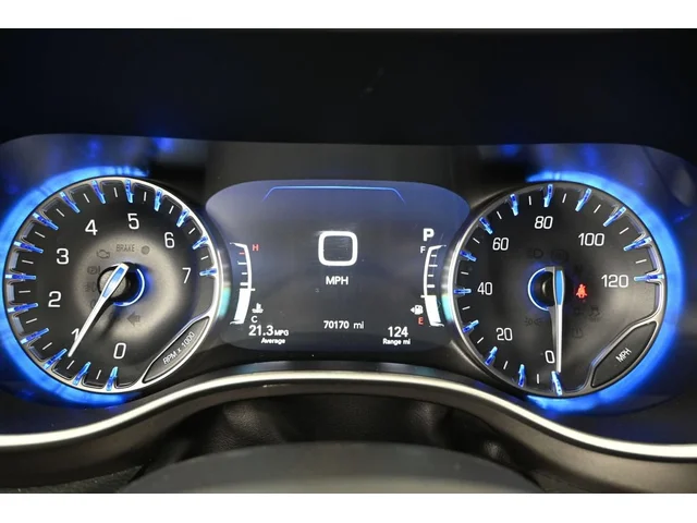 SEMINUEVOS CHRYSLER Pacifica a Estados en autogozo