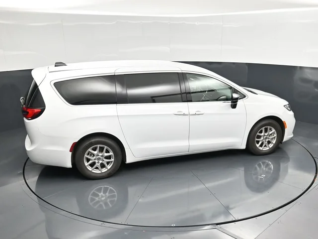 SEMINUEVOS CHRYSLER Pacifica a Estados en autogozo