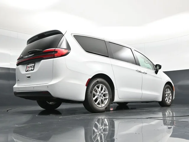 SEMINUEVOS CHRYSLER Pacifica a Estados en autogozo