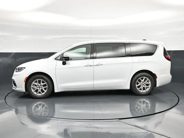 SEMINUEVOS CHRYSLER Pacifica a Estados en autogozo