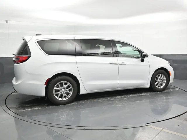 SEMINUEVOS CHRYSLER Pacifica a Estados en autogozo