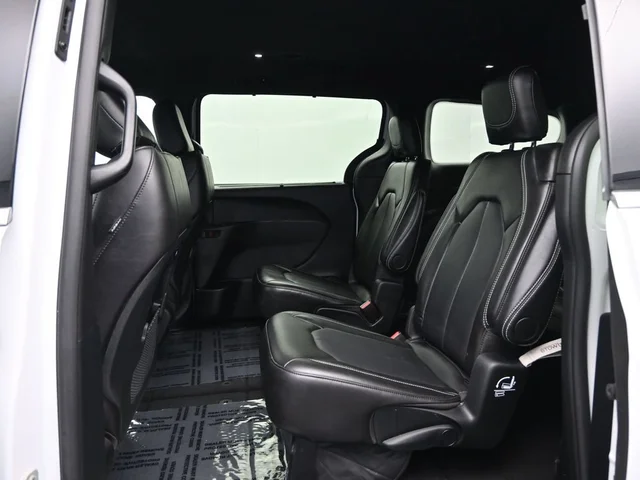 SEMINUEVOS CHRYSLER Pacifica a Estados en autogozo