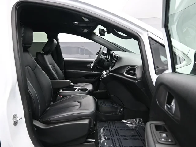 SEMINUEVOS CHRYSLER Pacifica a Estados en autogozo