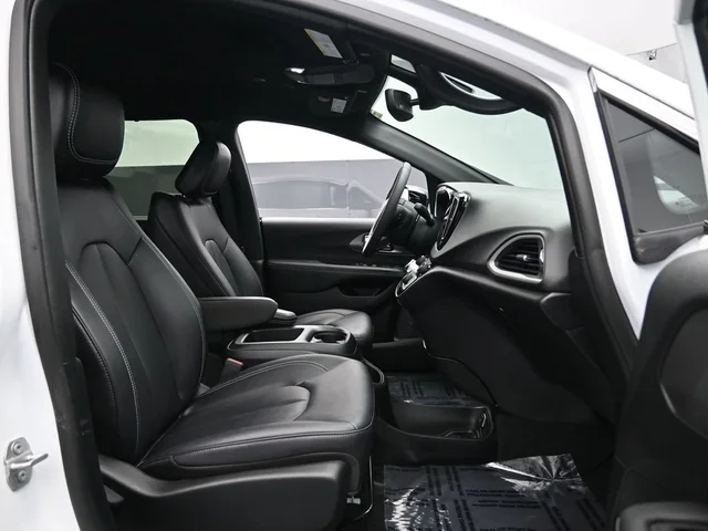 SEMINUEVOS CHRYSLER Pacifica a Estados en autogozo