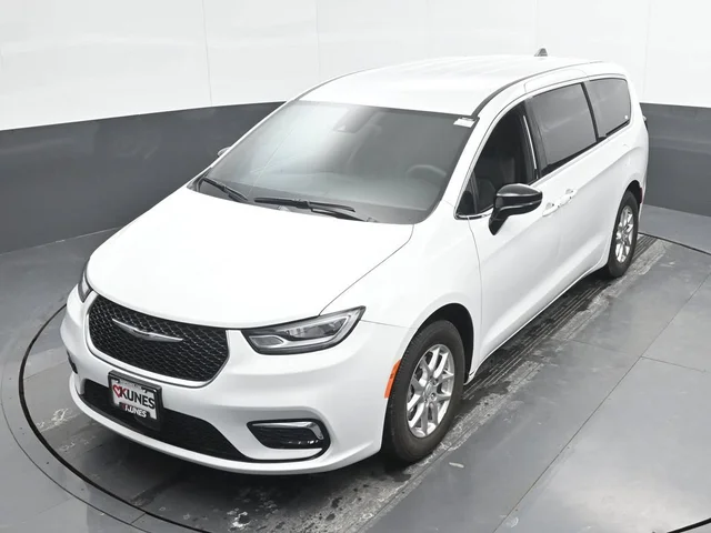 SEMINUEVOS CHRYSLER Pacifica a Estados en autogozo