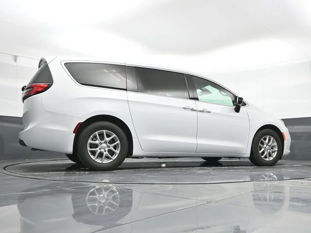 SEMINUEVOS CHRYSLER Pacifica a Estados en autogozo