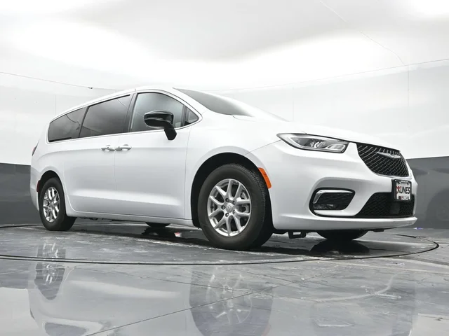 SEMINUEVOS CHRYSLER Pacifica a Estados en autogozo