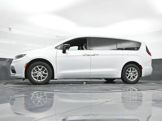 SEMINUEVOS CHRYSLER Pacifica a Estados en autogozo