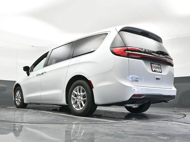 SEMINUEVOS CHRYSLER Pacifica a Estados en autogozo