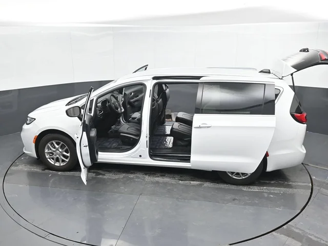SEMINUEVOS CHRYSLER Pacifica a Estados en autogozo