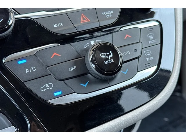 SEMINUEVOS CHRYSLER Pacifica at ELK GROVE in Elk Grove Buick GMC