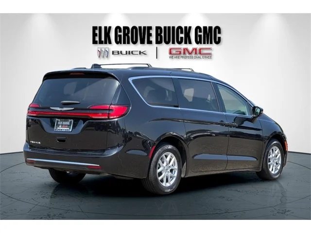 SEMINUEVOS CHRYSLER Pacifica at ELK GROVE in Elk Grove Buick GMC