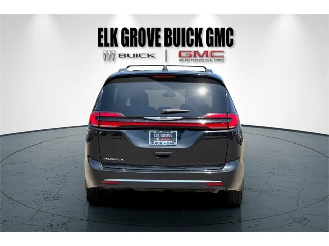 SEMINUEVOS CHRYSLER Pacifica at ELK GROVE in Elk Grove Buick GMC