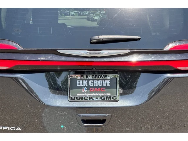 SEMINUEVOS CHRYSLER Pacifica at ELK GROVE in Elk Grove Buick GMC