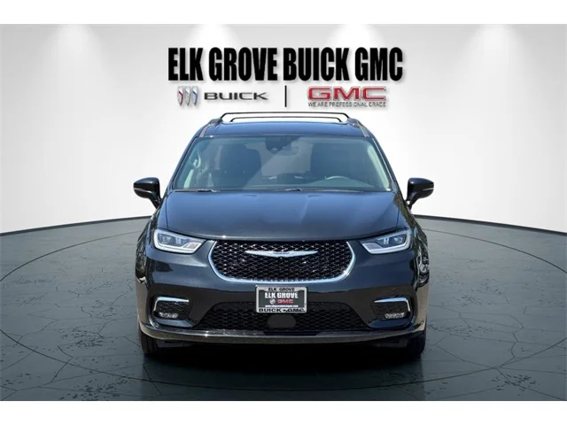 SEMINUEVOS CHRYSLER Pacifica at ELK GROVE in Elk Grove Buick GMC