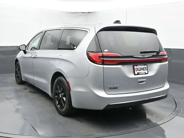 SEMINUEVOS CHRYSLER Pacifica a Estados en autogozo