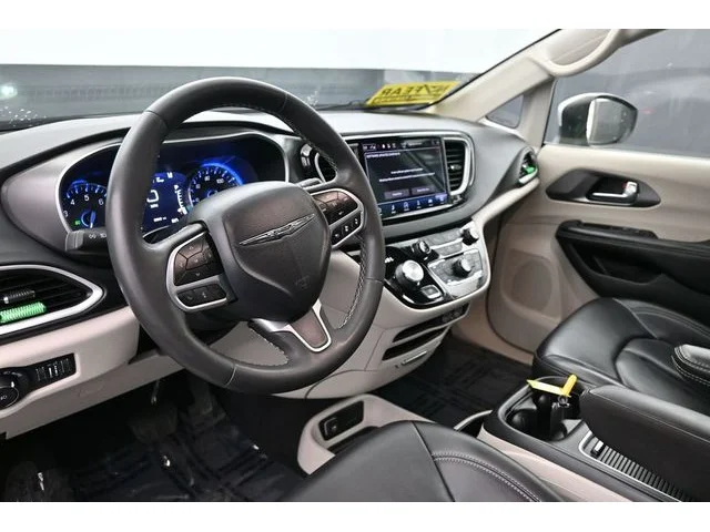 SEMINUEVOS CHRYSLER Pacifica a Estados en autogozo