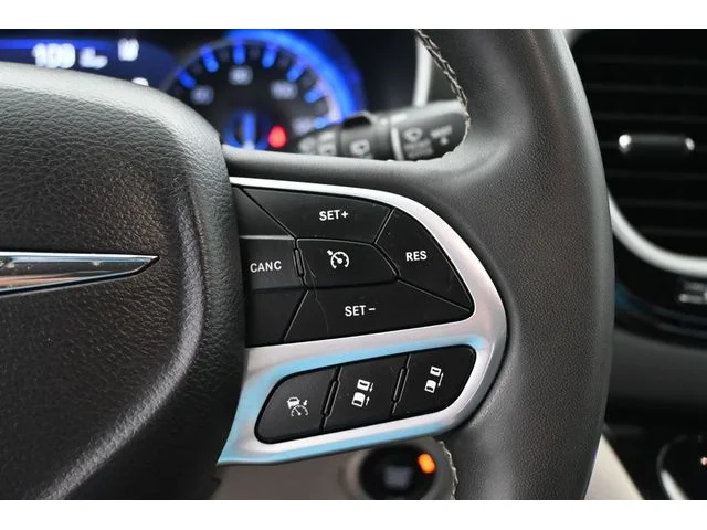 SEMINUEVOS CHRYSLER Pacifica a Estados en autogozo