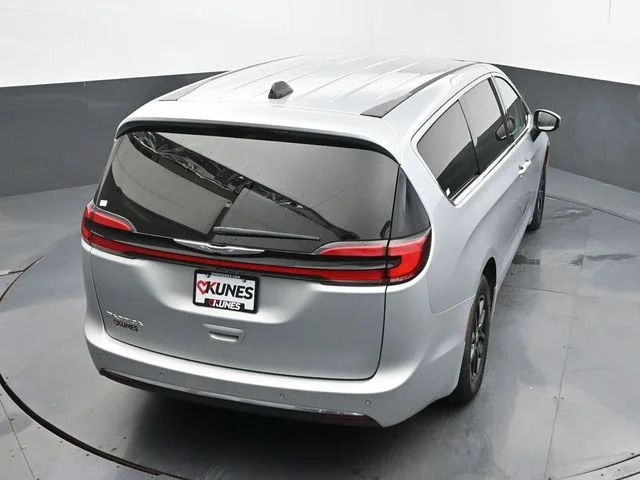 SEMINUEVOS CHRYSLER Pacifica a Estados en autogozo