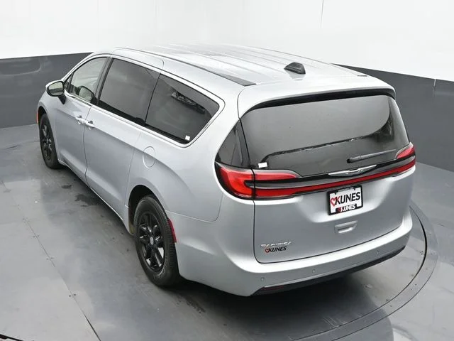 SEMINUEVOS CHRYSLER Pacifica a Estados en autogozo