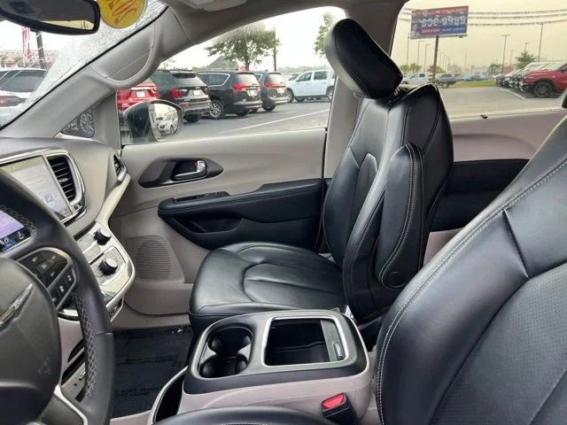 SEMINUEVOS CHRYSLER Pacifica a Estados en autogozo