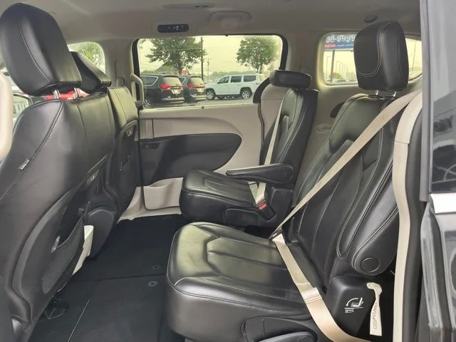 SEMINUEVOS CHRYSLER Pacifica a Estados en autogozo