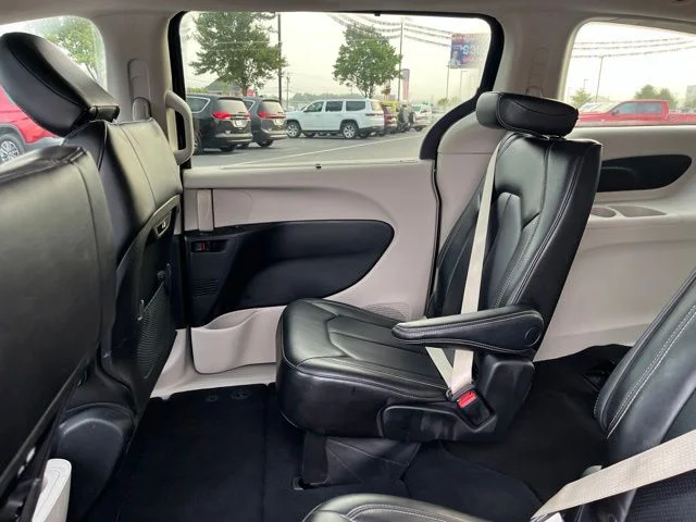 SEMINUEVOS CHRYSLER Pacifica a Estados en autogozo